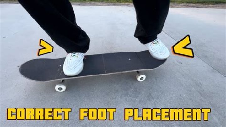 Should your dominant foot be on the skateboard?